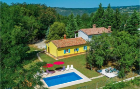 Three-Bedroom Holiday Home in Nedescina